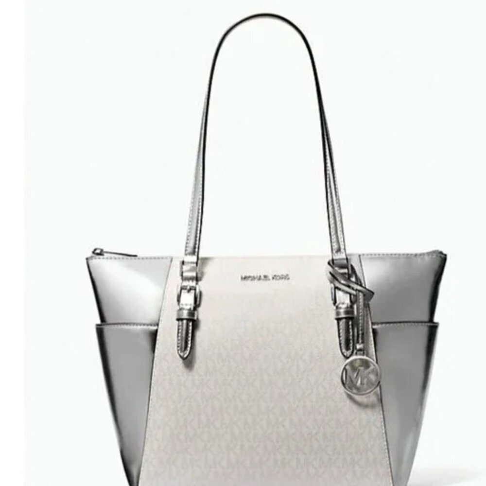 Micheal kors Charlotte silver purse